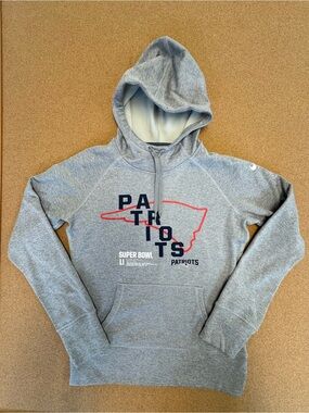 Nike Women's S New England Patriots Hoodie Superbowl LI Therma Fit - excellent